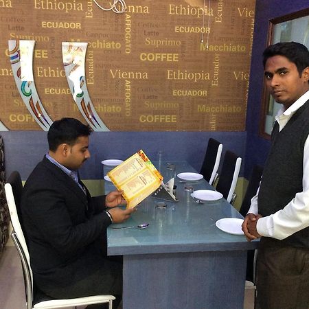 Hotel Central Park Muzaffarpur Ngoại thất bức ảnh