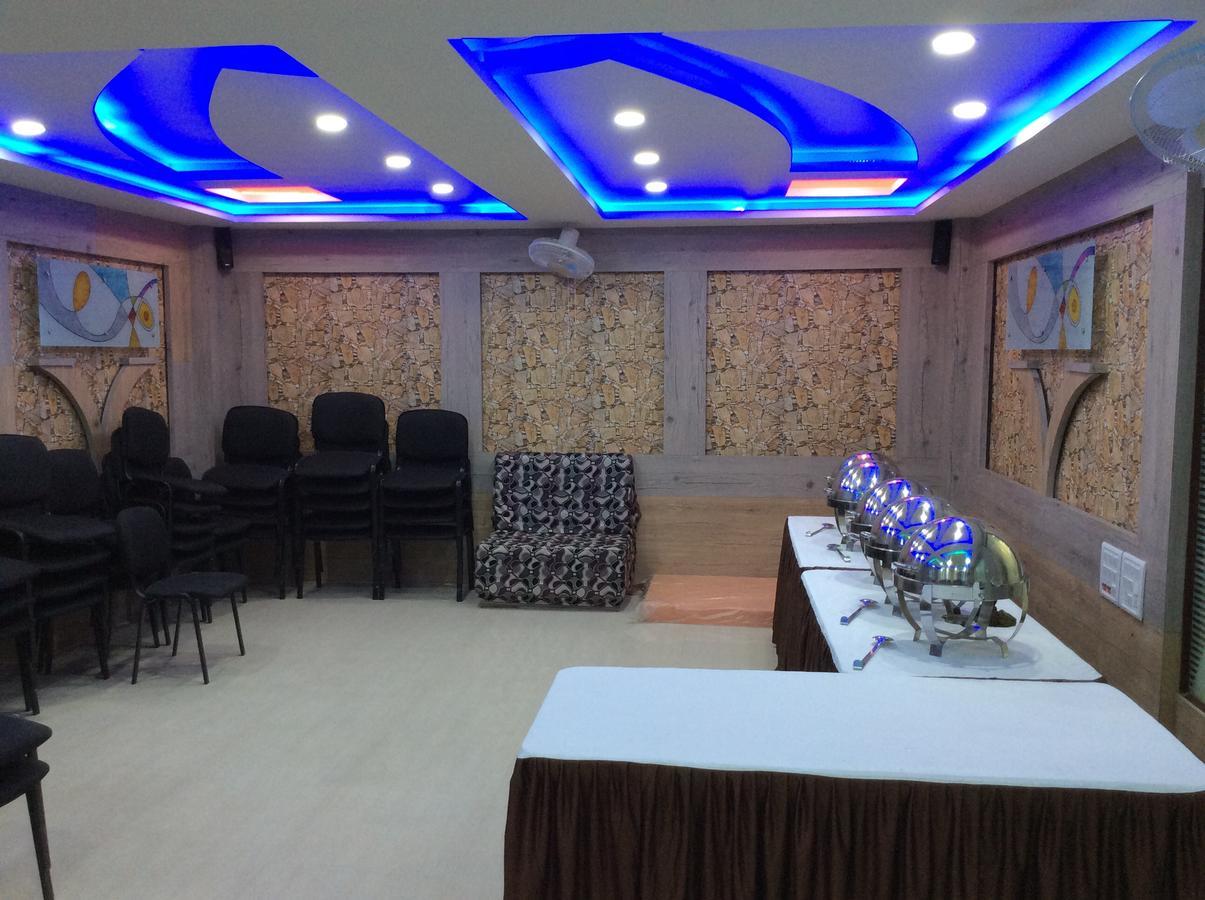 Hotel Central Park Muzaffarpur Ngoại thất bức ảnh